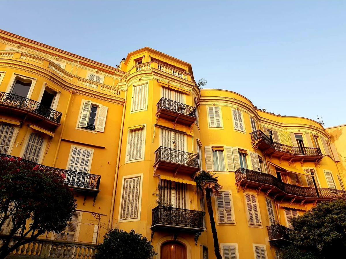 Ancient Italian Palace Nice Exterior foto